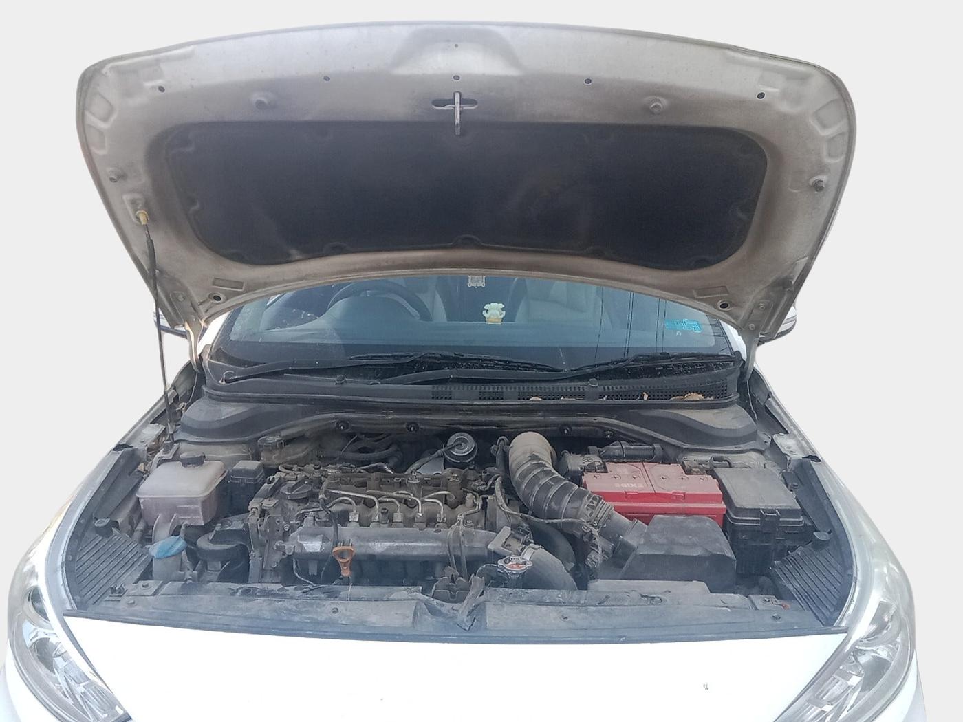 2017 Hyundai Verna 1.6 SX (O) CRDI MT, Diesel, Manual, 2,40,449 km, exterior