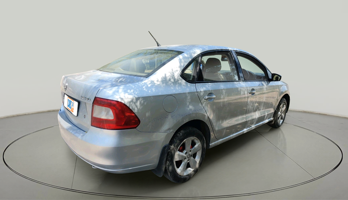 2016 Skoda Rapid AMBITION 1.5 TDI AT, Diesel, Automatic, 1,53,489 km, exterior