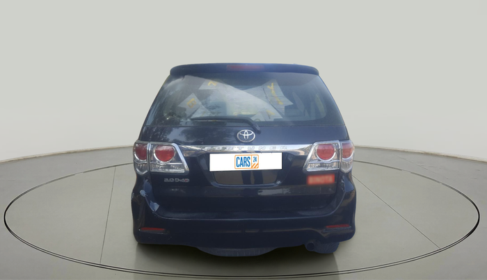 2013 Toyota Fortuner 3.0 4X4 MT, Diesel, Manual, 3,23,553 km, exterior