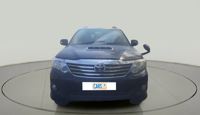 2013 Toyota Fortuner 3.0 4X4 MT, Diesel, Manual, 3,23,553 km, exterior