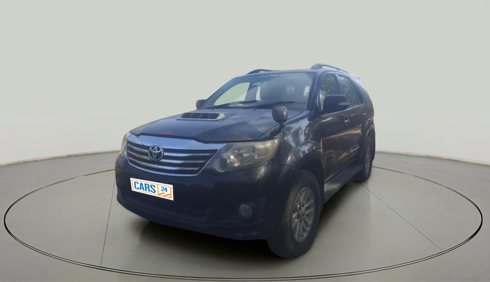 2013 Toyota Fortuner 3.0 4X4 MT, Diesel, Manual, 3,23,553 km, exterior