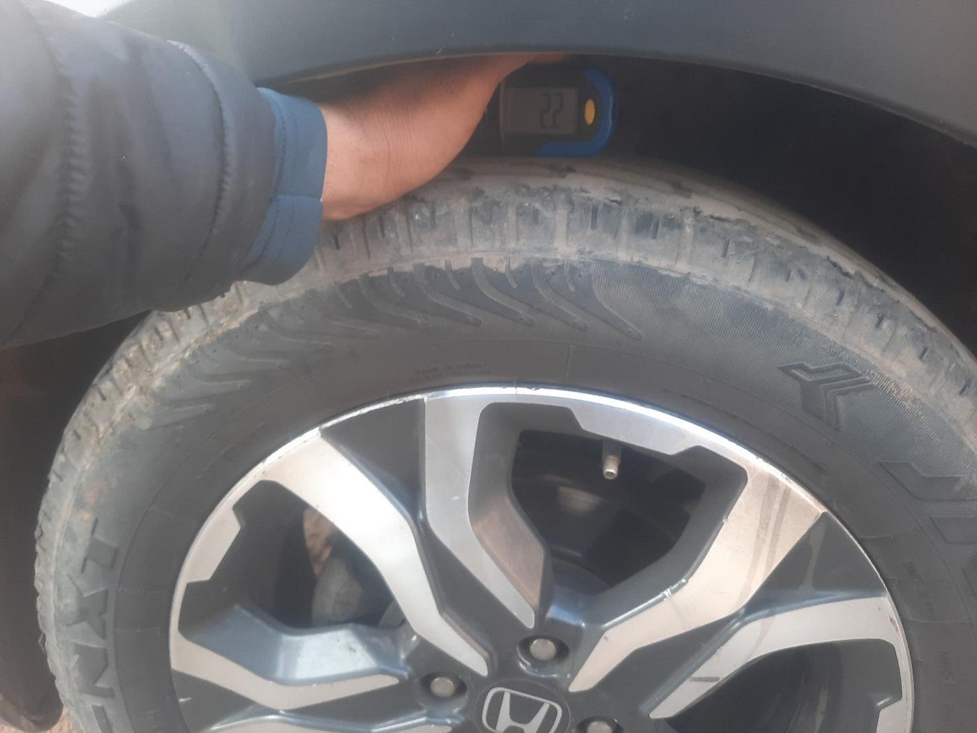 2017 Honda WR-V 1.2L I-VTEC VX MT, Petrol, Manual, 1,01,562 km, tyre