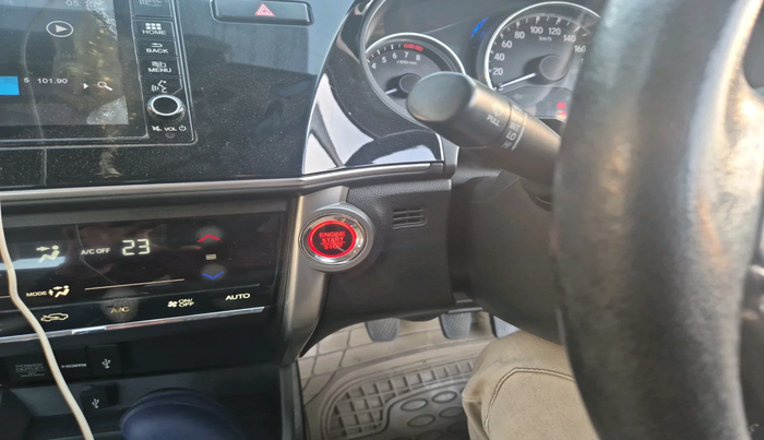 2017 Honda City 1.5L I-VTEC VX, Petrol, Manual, 1,10,372 km, interior