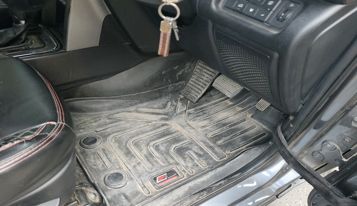 2021 Mahindra Thar LX D AT 4WD HT, Diesel, Automatic, 1,09,428 km, interior