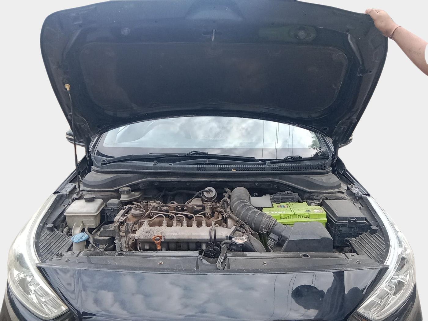 2018 Hyundai Verna 1.6 CRDI SX + AT, Diesel, Automatic, 1,28,311 km, exterior
