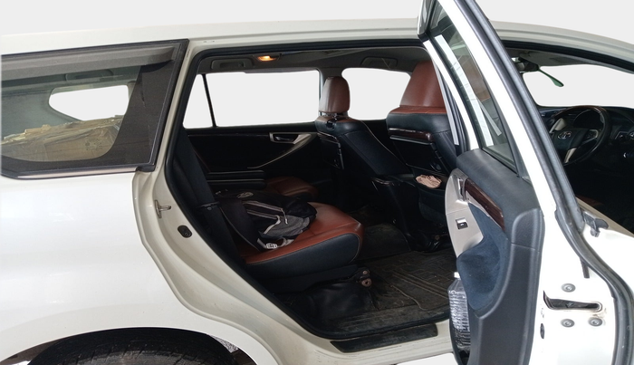 2017 Toyota Innova Crysta 2.8 ZX AT 7 STR, Diesel, Automatic, 89,883 km, interior