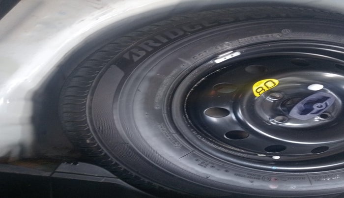 2019 Maruti Swift ZXI, Petrol, Manual, 43,319 km, tyre