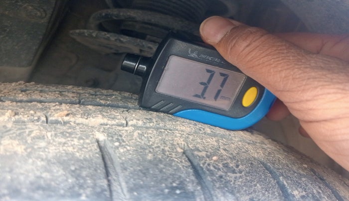 2019 Maruti Swift ZXI, Petrol, Manual, 43,319 km, tyre