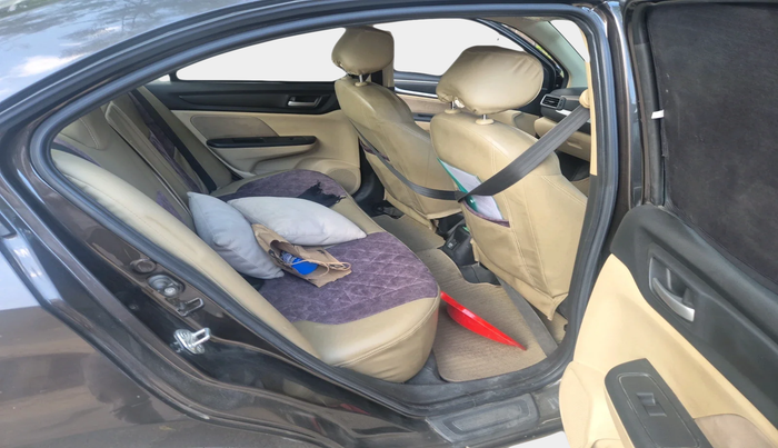 2023 Honda Amaze 1.2L I-VTEC VX CVT, Petrol, Automatic, 33,914 km, interior