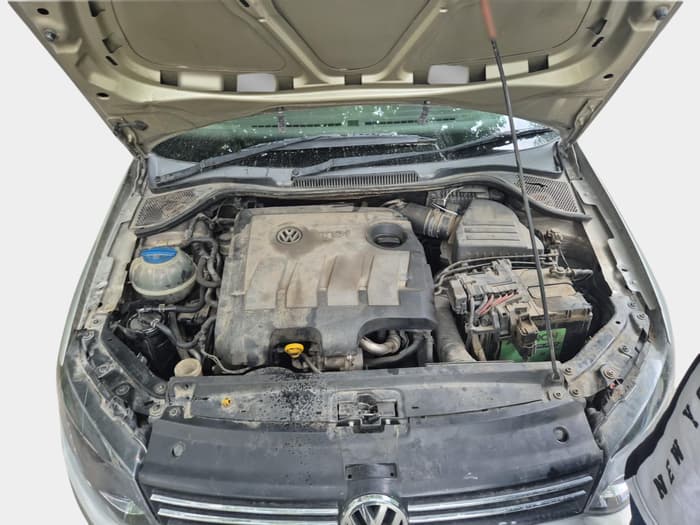 2013 Volkswagen Vento HIGHLINE DIESEL 1.6, Diesel, Manual, 87,470 km, exterior