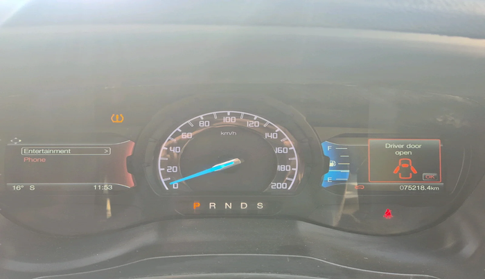 2019 Ford Endeavour TITANIUM PLUS 3.2 4X4 AT SUNROOF, Diesel, Automatic, 75,218 km, interior