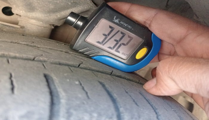 2018 Maruti Celerio ZXI, Petrol, Manual, 30,059 km, tyre