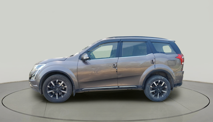 2019 Mahindra XUV500 W11 AT, Diesel, Automatic, 1,18,983 km, exterior