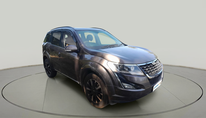 2019 Mahindra XUV500 W11 AT, Diesel, Automatic, 1,18,983 km, exterior