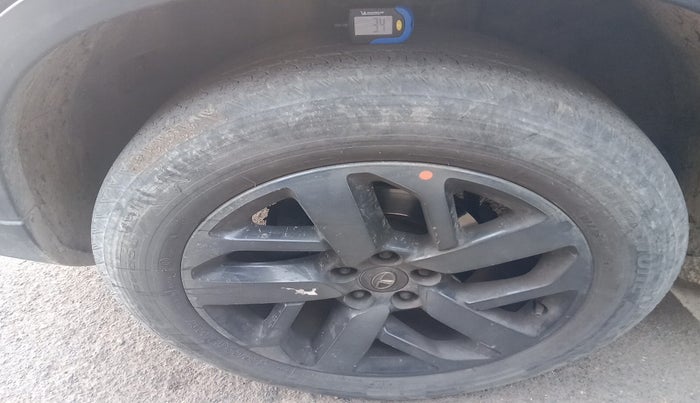 2022 Tata Harrier XZA PLUS 2.0L DARK EDITION, Diesel, Automatic, 59,088 km, tyre