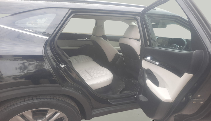 2019 KIA SELTOS HTX PLUS 1.5 DIESEL, Diesel, Manual, 1,31,867 km, interior