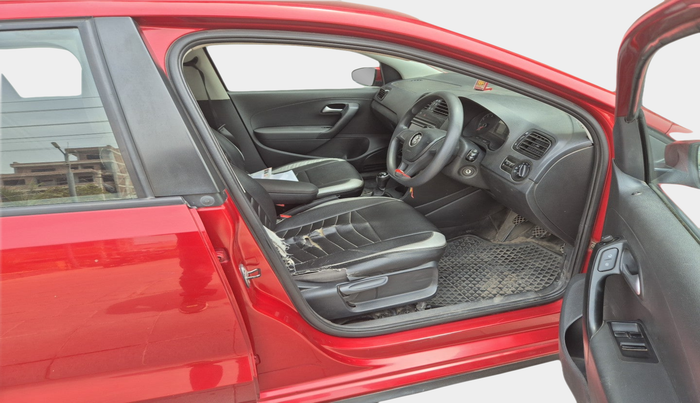 2020 Volkswagen Polo COMFORTLINE PLUS 1.0L MPI, Petrol, Manual, 75,552 km, interior