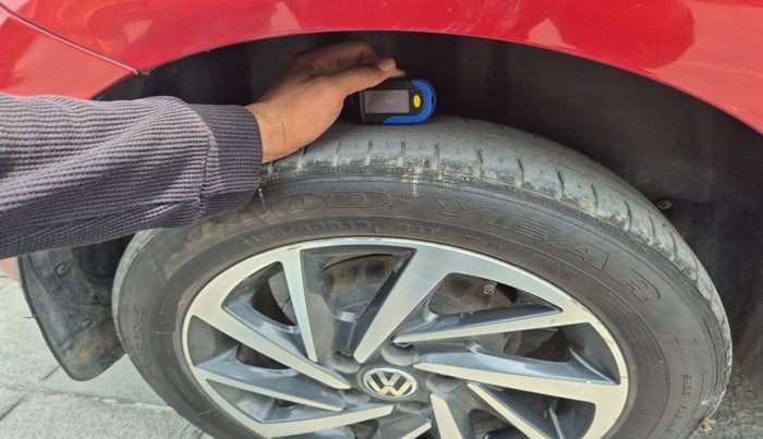 2020 Volkswagen Polo COMFORTLINE PLUS 1.0L MPI, Petrol, Manual, 75,552 km, tyre