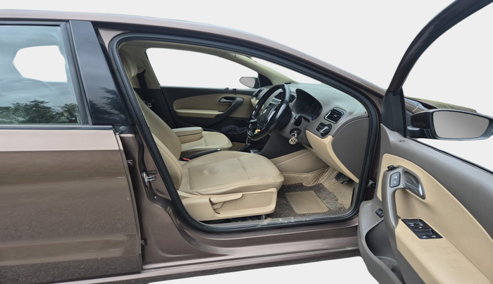 2017 Volkswagen Vento HIGHLINE PETROL AT, Petrol, Automatic, 1,09,057 km, interior