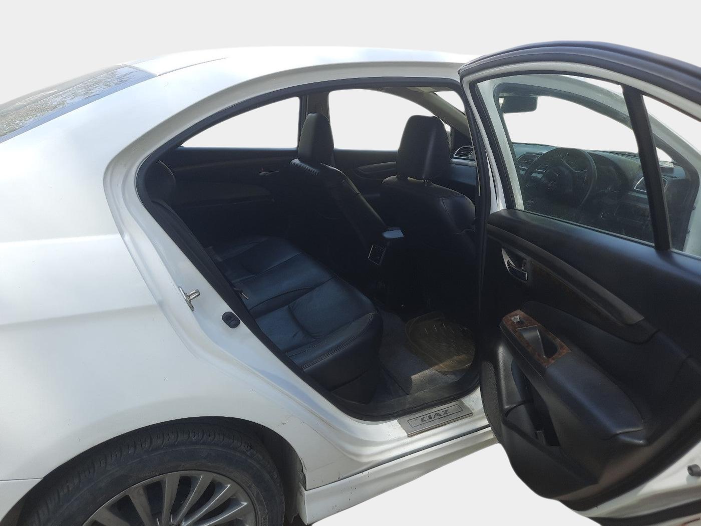 2016 Maruti Ciaz ZDI+ SHVS RS, Diesel, Manual, 48,546 km, interior