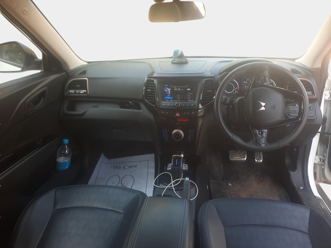 2023 Mahindra XUV400 EL 7.2 KW, Electric, Automatic, 30,071 km, interior