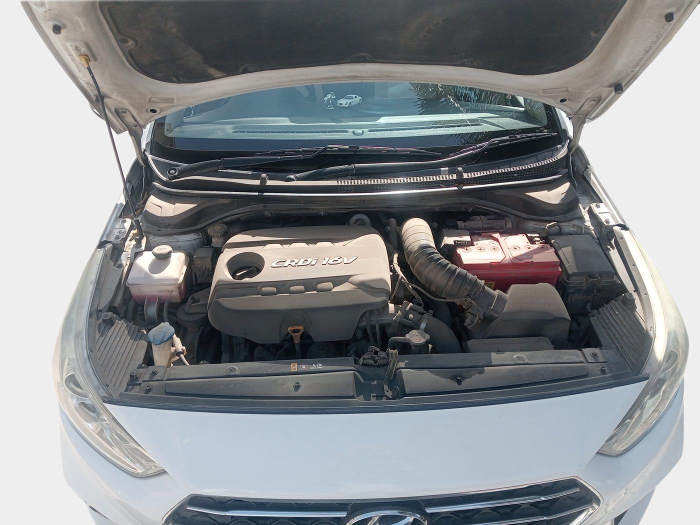 2017 Hyundai Verna 1.6 SX (O) CRDI MT, Diesel, Manual, 1,71,578 km, exterior