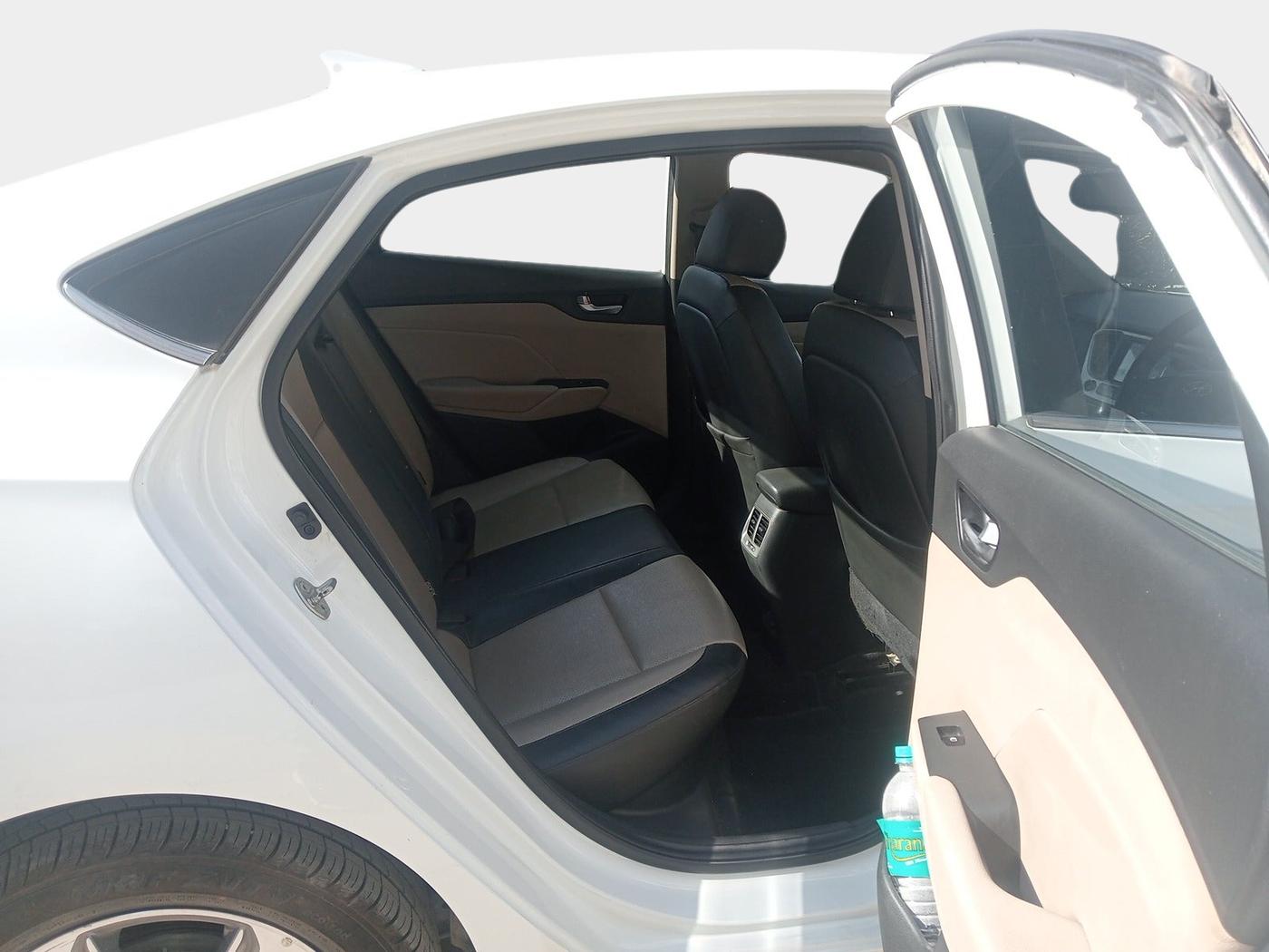 2017 Hyundai Verna 1.6 SX (O) CRDI MT, Diesel, Manual, 1,71,578 km, interior