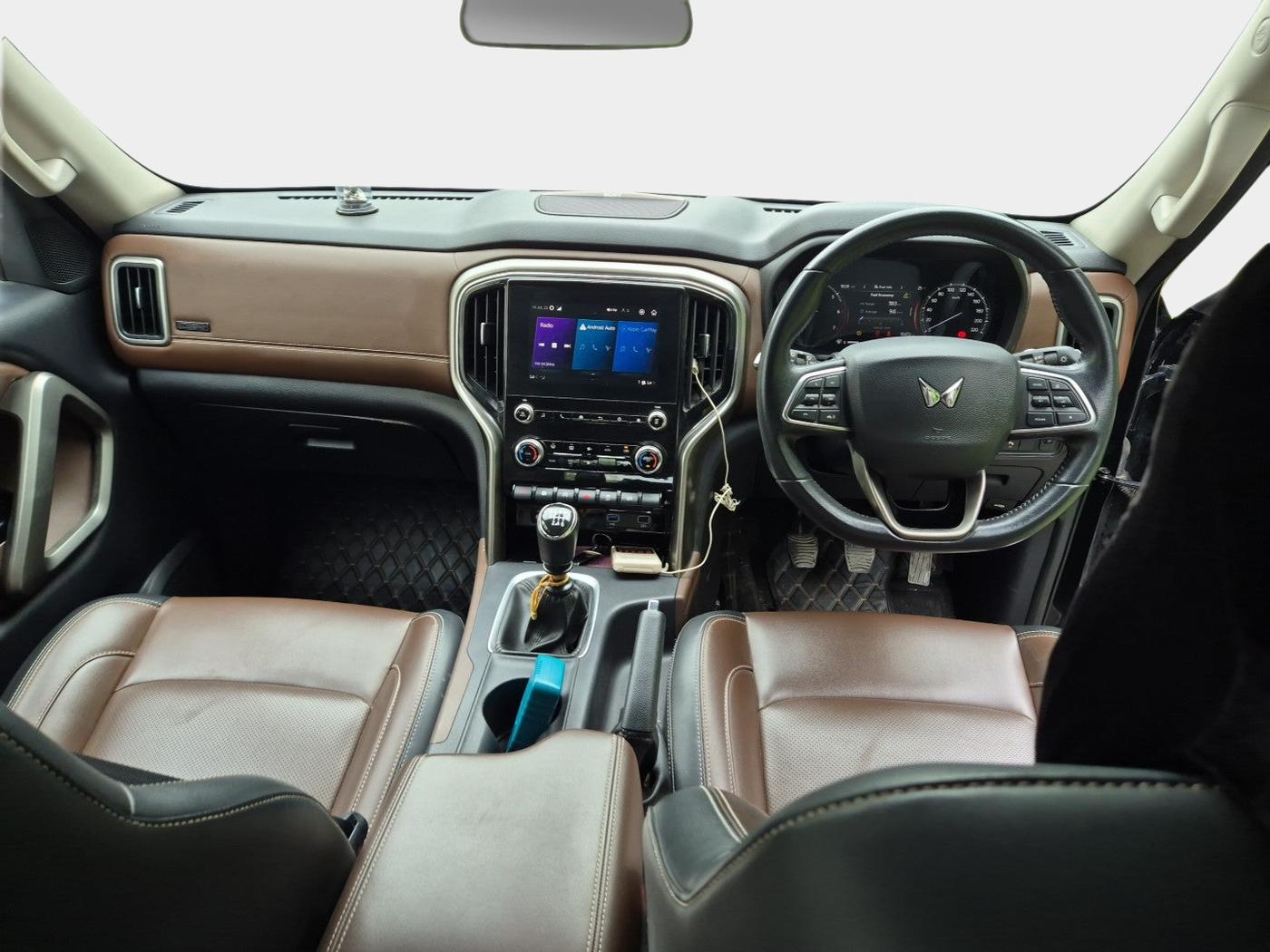 2022 Mahindra SCORPIO-N Z8 L PETROL MT 7 STR, Petrol, Manual, 15,473 km, interior