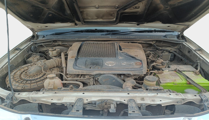 2013 Toyota Fortuner 3.0 4X4 MT, Diesel, Manual, 2,57,642 km, exterior