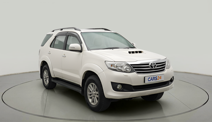 2013 Toyota Fortuner 3.0 4X4 MT, Diesel, Manual, 2,57,642 km, exterior