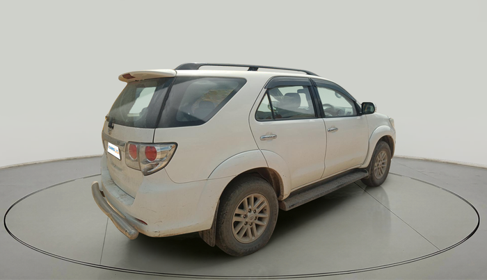 2013 Toyota Fortuner 3.0 4X4 MT, Diesel, Manual, 2,57,642 km, exterior
