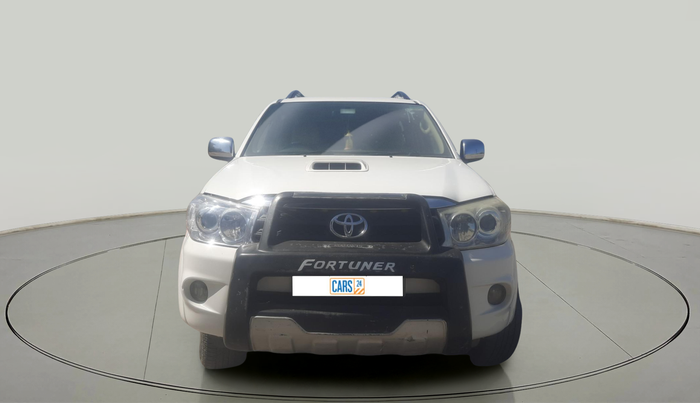 2010 Toyota Fortuner 3.0 4X4 MT, Diesel, Manual, 1,27,465 km, exterior