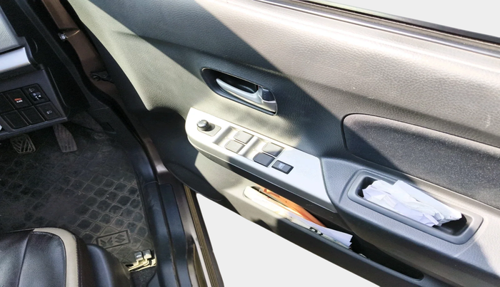 2011 Maruti Wagon R 1.0 VXI, Petrol, Manual, 28,895 km, interior