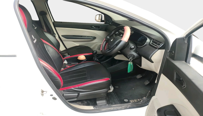 2019 Renault TRIBER RXL MT, Petrol, Manual, 25,199 km, interior