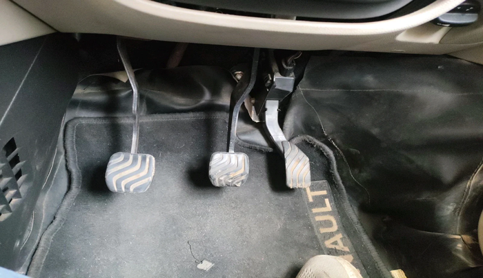 2019 Renault TRIBER RXL MT, Petrol, Manual, 25,199 km, interior