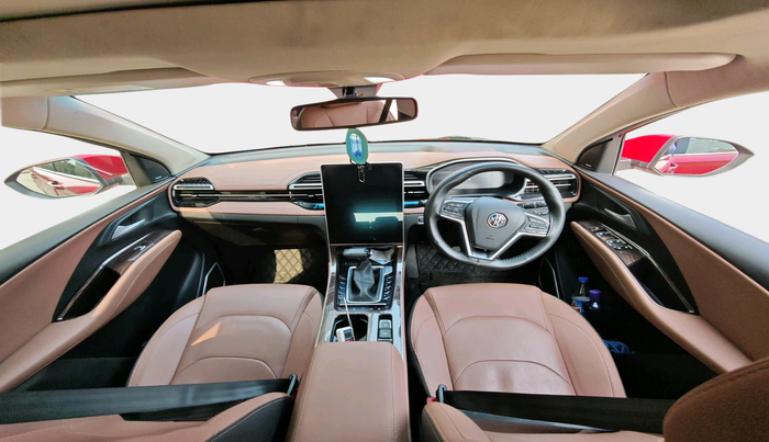 2025 MG HECTOR PLUS SHARP PRO 1.5 PETROL TURBO CVT 7 STR, Petrol, Automatic, 14,646 km, interior