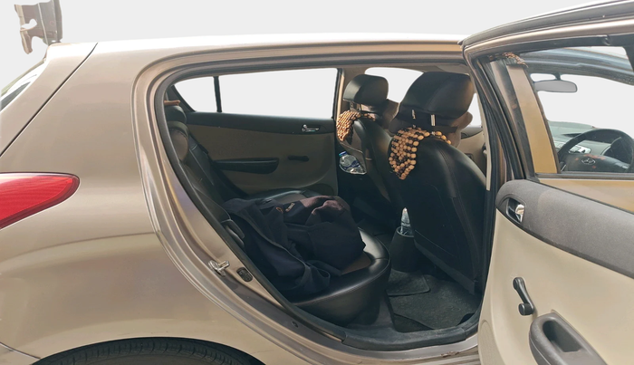 2014 Hyundai i20 ERA 1.2, Petrol, Manual, 39,334 km, interior