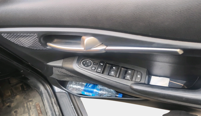 2021 KIA SELTOS HTK PLUS 1.5 DIESEL, Diesel, Manual, 1,02,270 km, interior