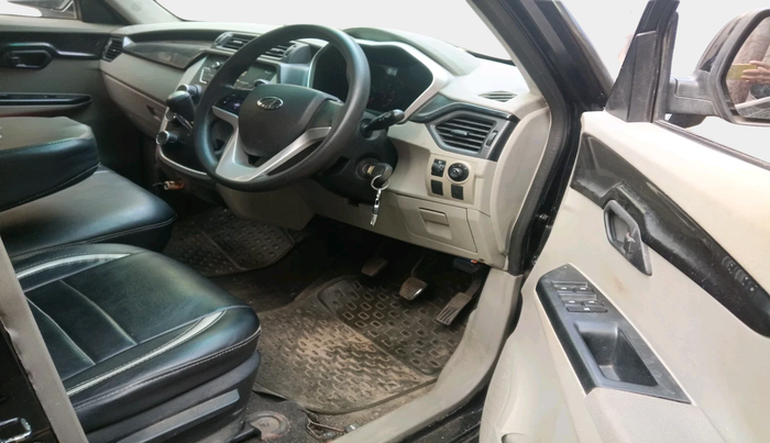 2016 Mahindra Kuv100 K6 PLUS 6 STR, Petrol, Manual, 32,276 km, interior