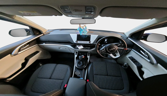 2022 KIA CARENS PRESTIGE PLUS 1.4 PETROL DCT 7 STR, Petrol, Automatic, 1,062 km, interior