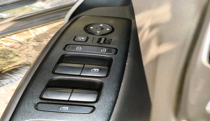 2021 Hyundai AURA SX 1.2 CNG, Petrol, Manual, 13,795 km, interior