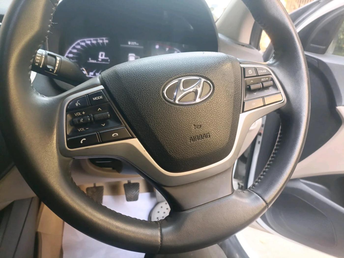 2020 Hyundai Verna SX 1.5 VTVT, Petrol, Manual, 22,914 km, interior