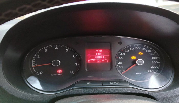 2013 Volkswagen Polo HIGHLINE1.2L, Petrol, Manual, 28,803 km, interior