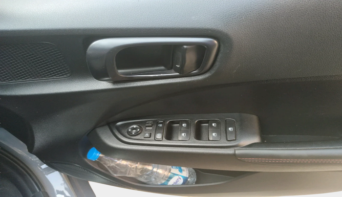 2024 Hyundai VENUE N LINE N6 MT, Petrol, Manual, 15,184 km, interior