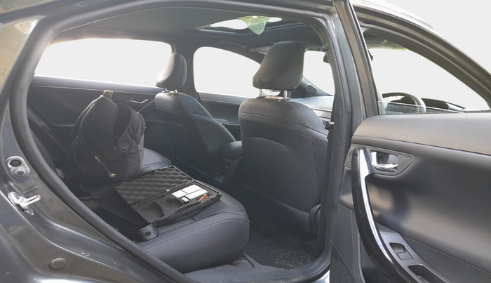 2024 Tata NEXON FEARLESS + S P MT, Petrol, Manual, 4,077 km, interior