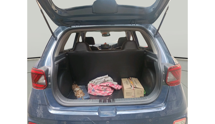 2022 Hyundai VENUE E 1.2, Petrol, Manual, 28,405 km, exterior