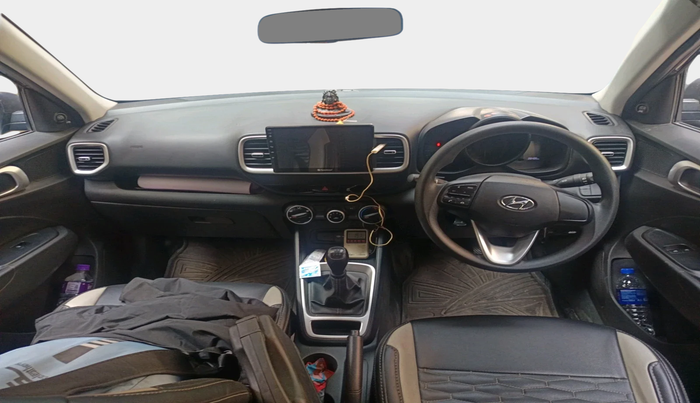 2022 Hyundai VENUE E 1.2, Petrol, Manual, 28,405 km, interior