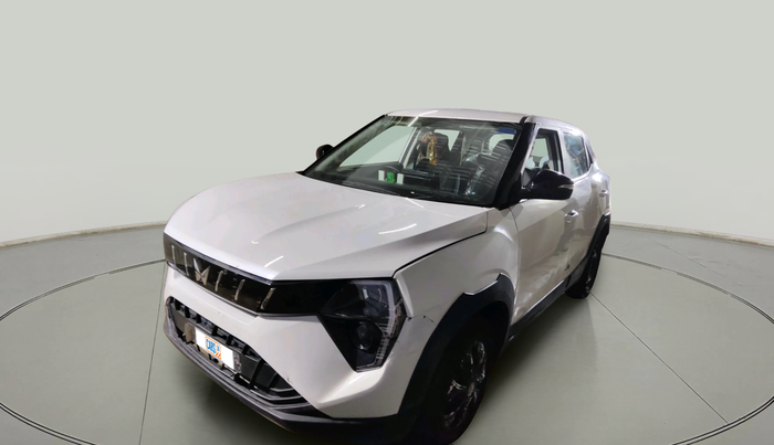 2024 Mahindra XUV 3XO MX1 1.2 L TCMPFi, Petrol, Manual, 2,536 km, exterior