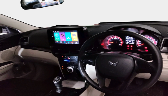 2024 Mahindra XUV 3XO MX1 1.2 L TCMPFi, Petrol, Manual, 2,536 km, interior