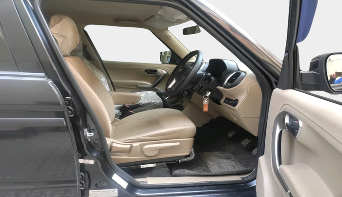 2024 Mahindra BOLERO NEO N10 R, Diesel, Manual, 23,167 km, interior